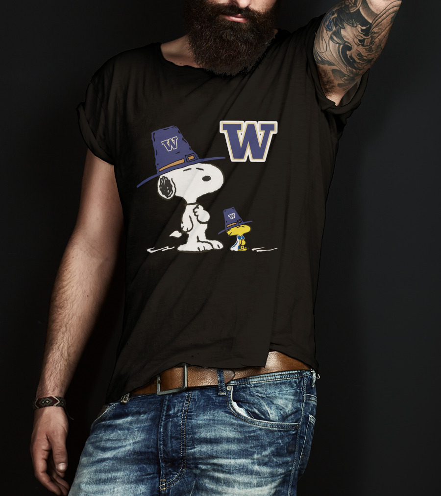 Washington Huskies W Snoopy Woodstock Pilgrim Hat T-Shirt