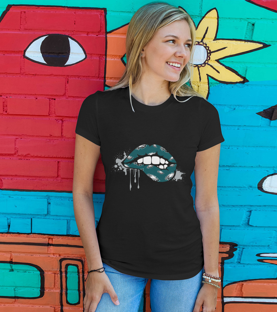 Philadelphia Eagles Dripping Lips T-Shirt