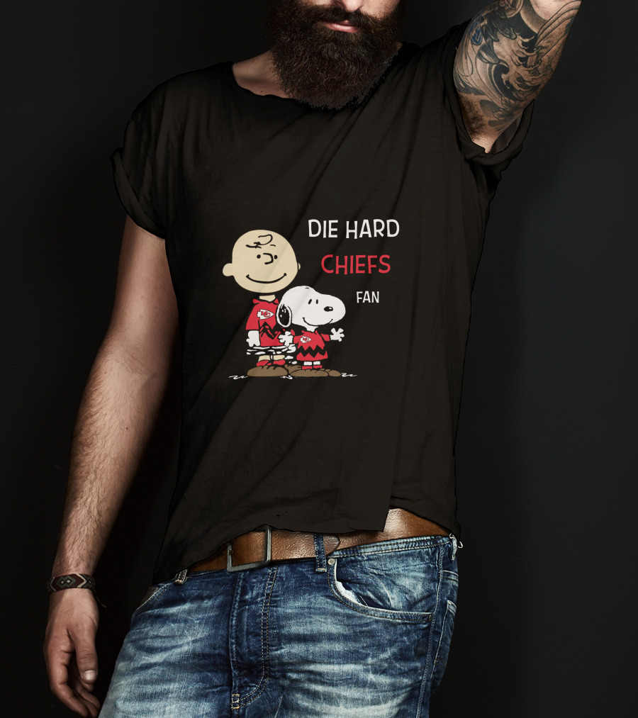 Die Hard Chiefs Fan Snoopy And Charlie Brown Kansas City Chiefs T-Shirt