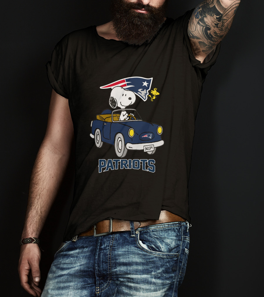 Snoopy Patriots Ride With Woodstock Football Car T-Shirt