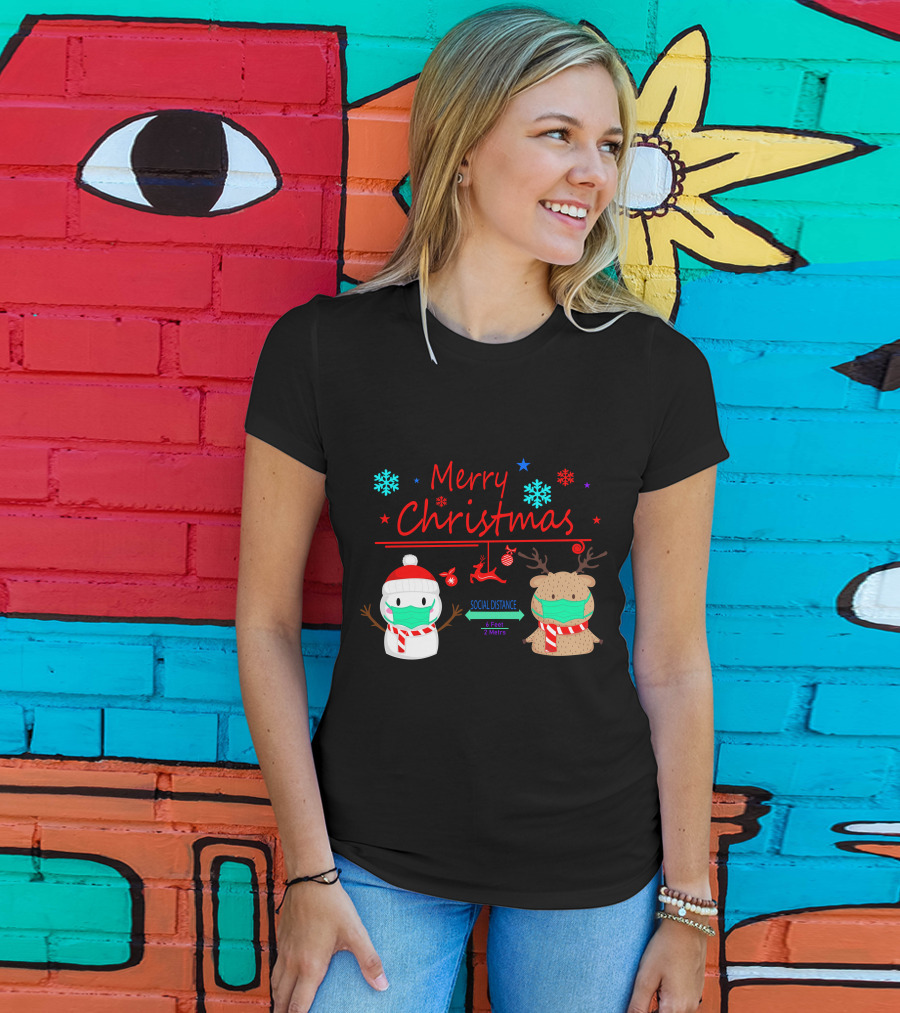 Merry Christmas Social Distance Snowman And Reindeer With Masks T-Shirt