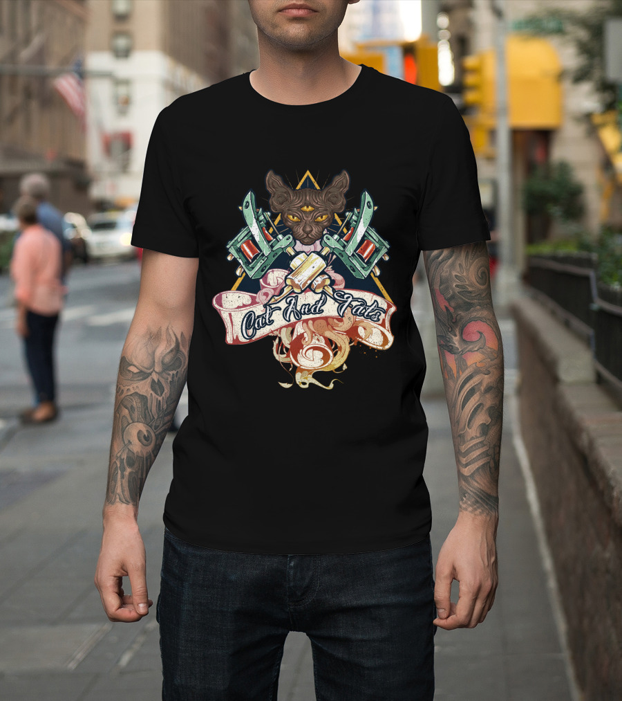 Cat And Tats Funny Cat Lovers with Tattoo Machine Art and Third Eye Sphynx T-Shirt
