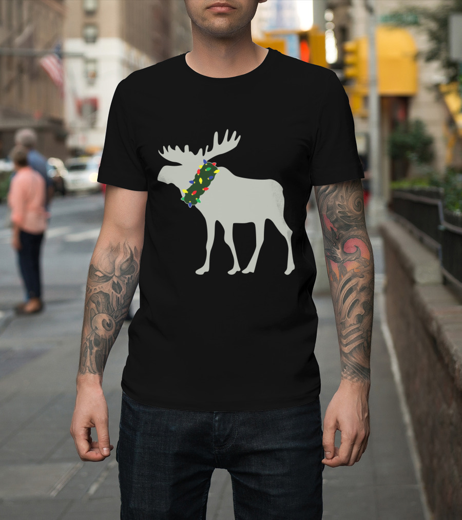 Moose With Festive Christmas Light Wreath T-Shirt