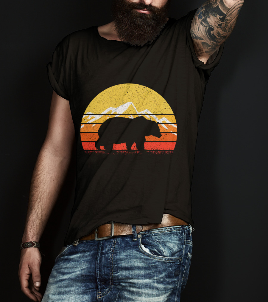 Retro Vintage Bear Silhouette With Sunset And Mountain Background T-Shirt