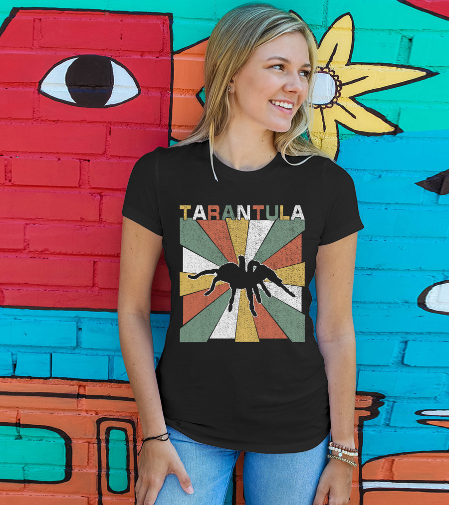 Tarantula Retro 70s Vintage Silhouette With Colorful Geometric Background T-Shirt