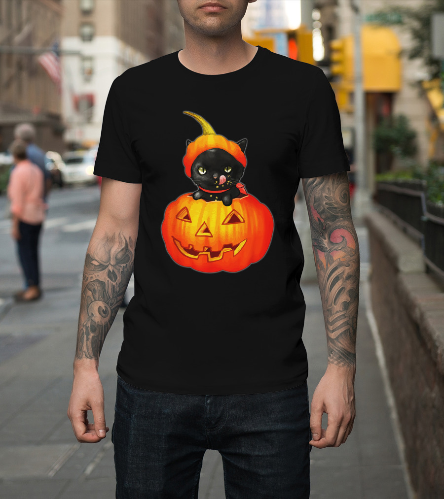 Funny Halloween Cats And Pumpkins With Scary Black Cat T-Shirt