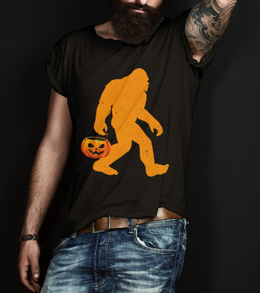 Funny Bigfoot Halloween Jack-o'-Lantern T-Shirt