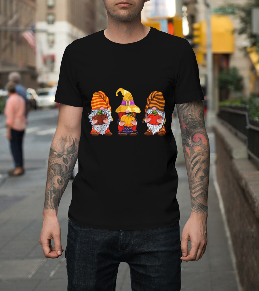 Cute Halloween Gnomes Autumn Pumpkins Cozy Fall Holiday T-Shirt