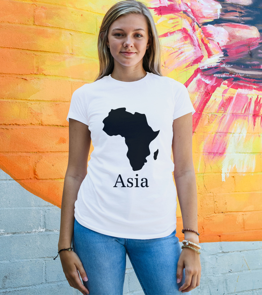 Asia Africa Map Optical Illusion T-Shirt