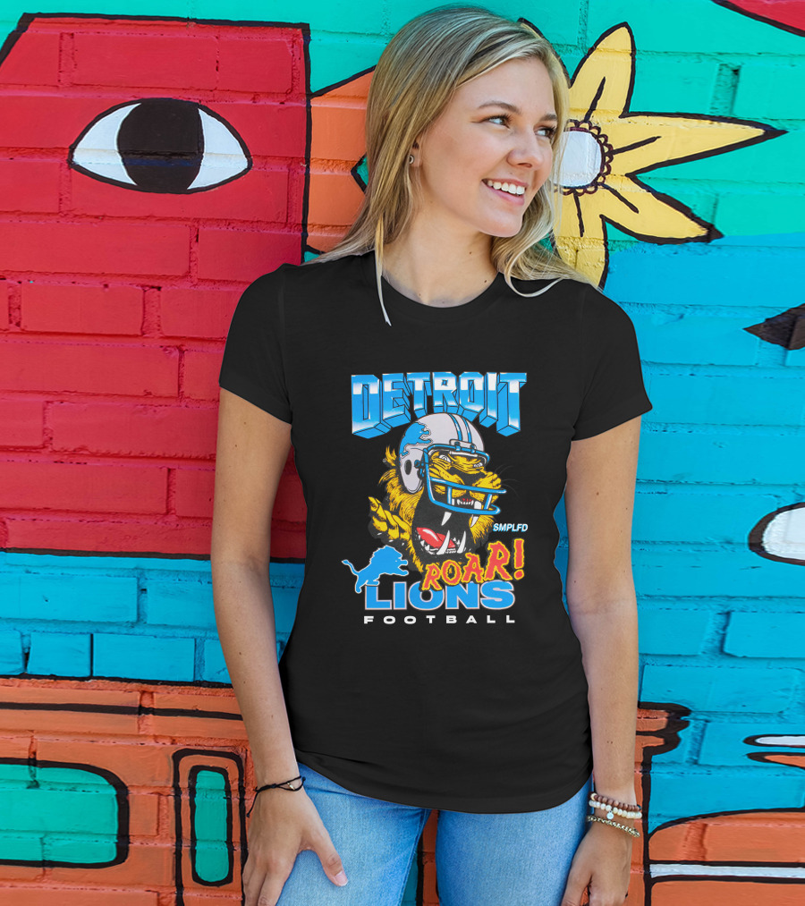 Detroit Lions SMPLFD Roar Football T-Shirt