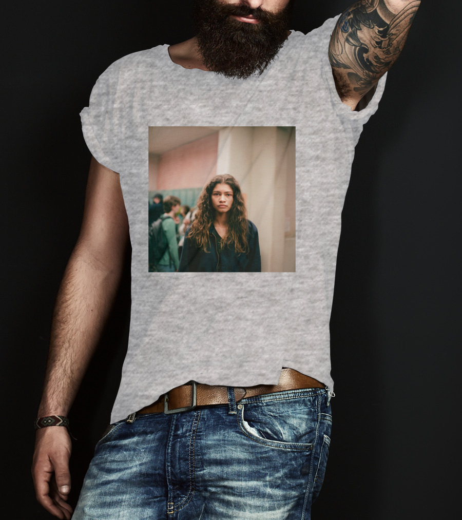 Labrinth Euphoria Season 2 Music Labrinth-Music Shop Rue Hallway Scene T-Shirt