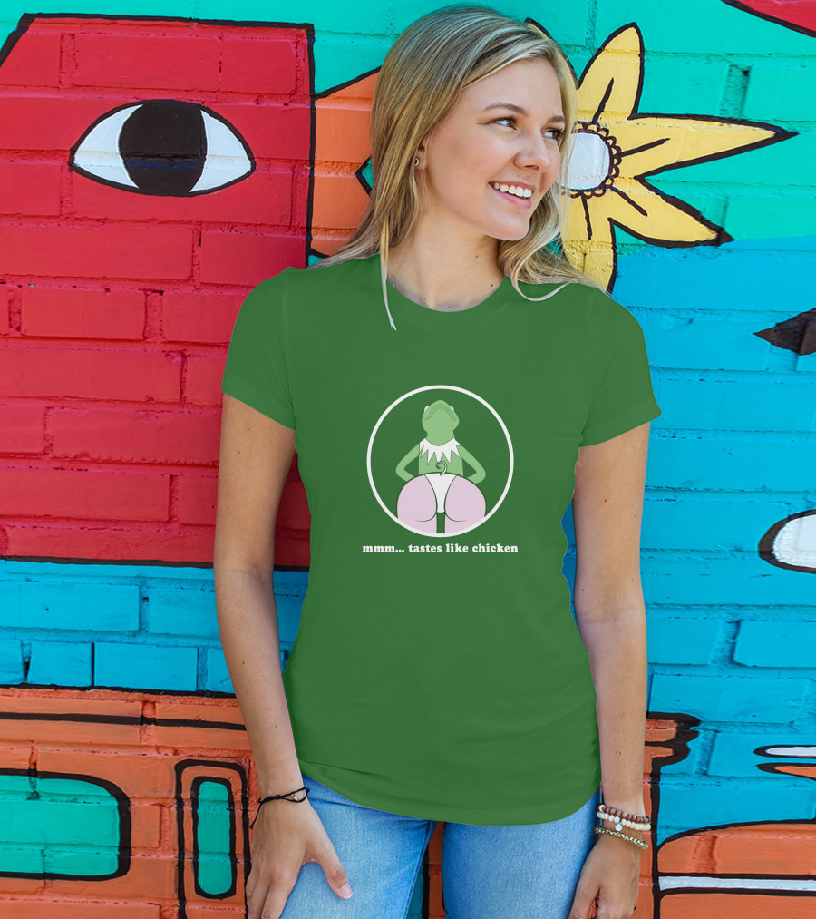 Kermits Frog Mmm Tastes Like Chicken Humorous Green Circle T-Shirt