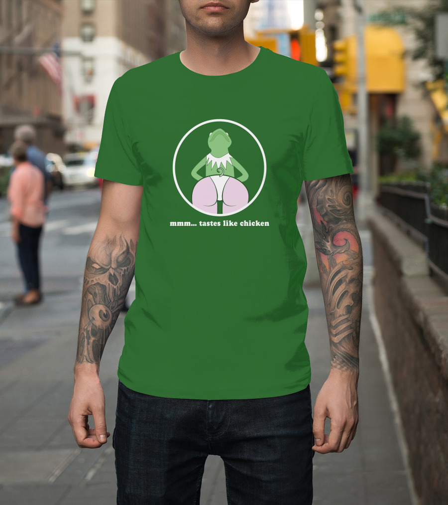 Kermits Frog Mmm Tastes Like Chicken Humorous Green Circle T-Shirt