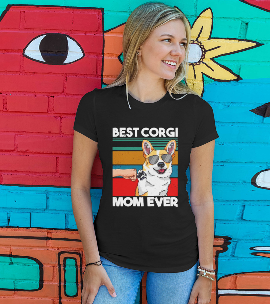 Best Corgi Mom Ever Dog Mom Fist Bump T-Shirt