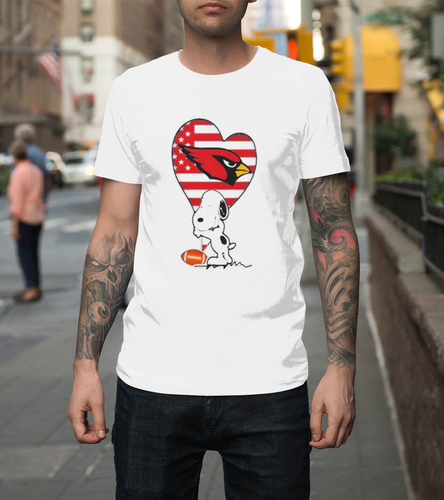 Arizona Cardinals NFL Football Peanuts Movie Snoopy Hugging Heart T-Shirt