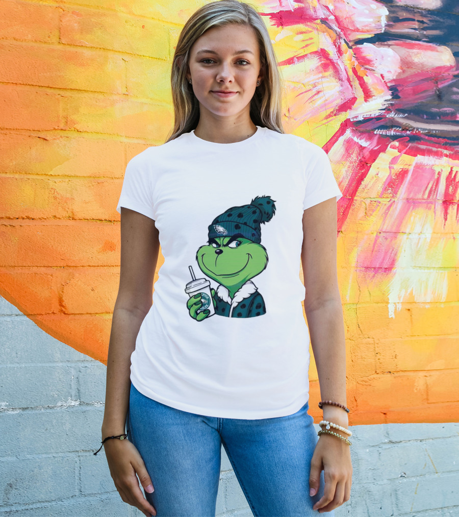Grinch Holding Cup Wearing Philadelphia Eagles Beanie T-Shirt