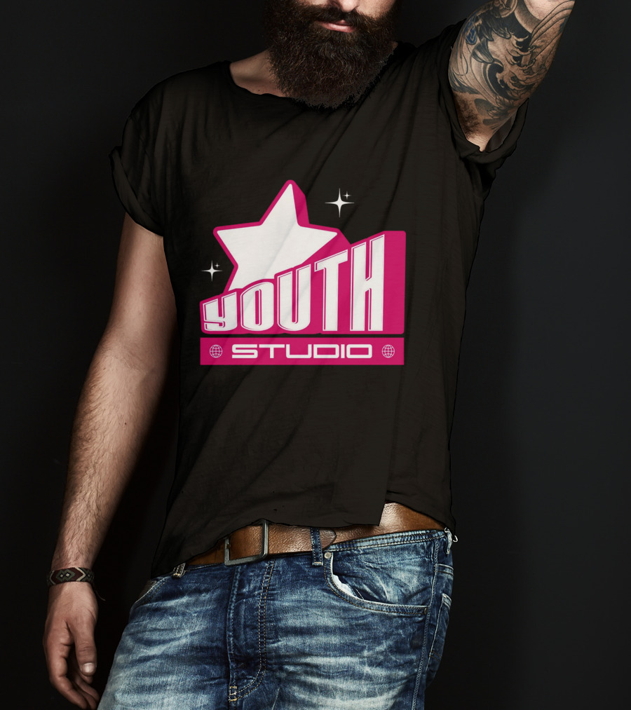 Youth Studio Magenta Y2k Streetwear T-Shirt