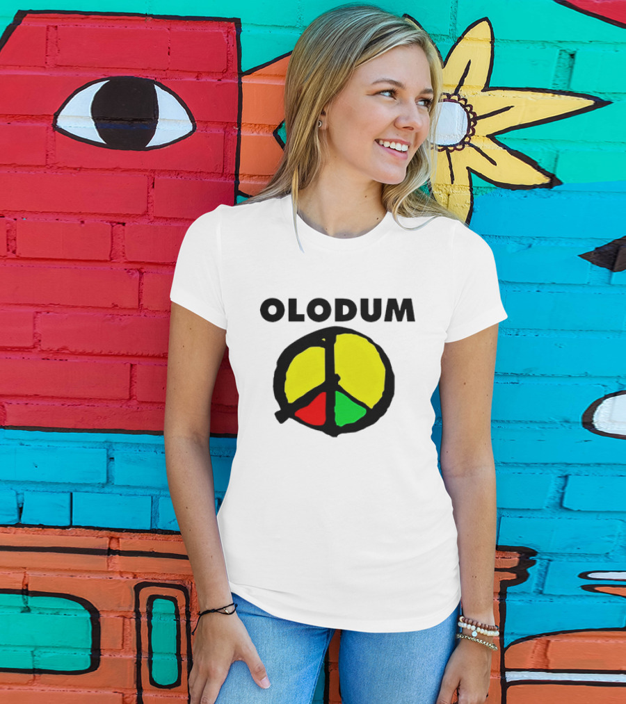 Olodum Peace Symbol With Red Yellow Green Segments T-Shirt