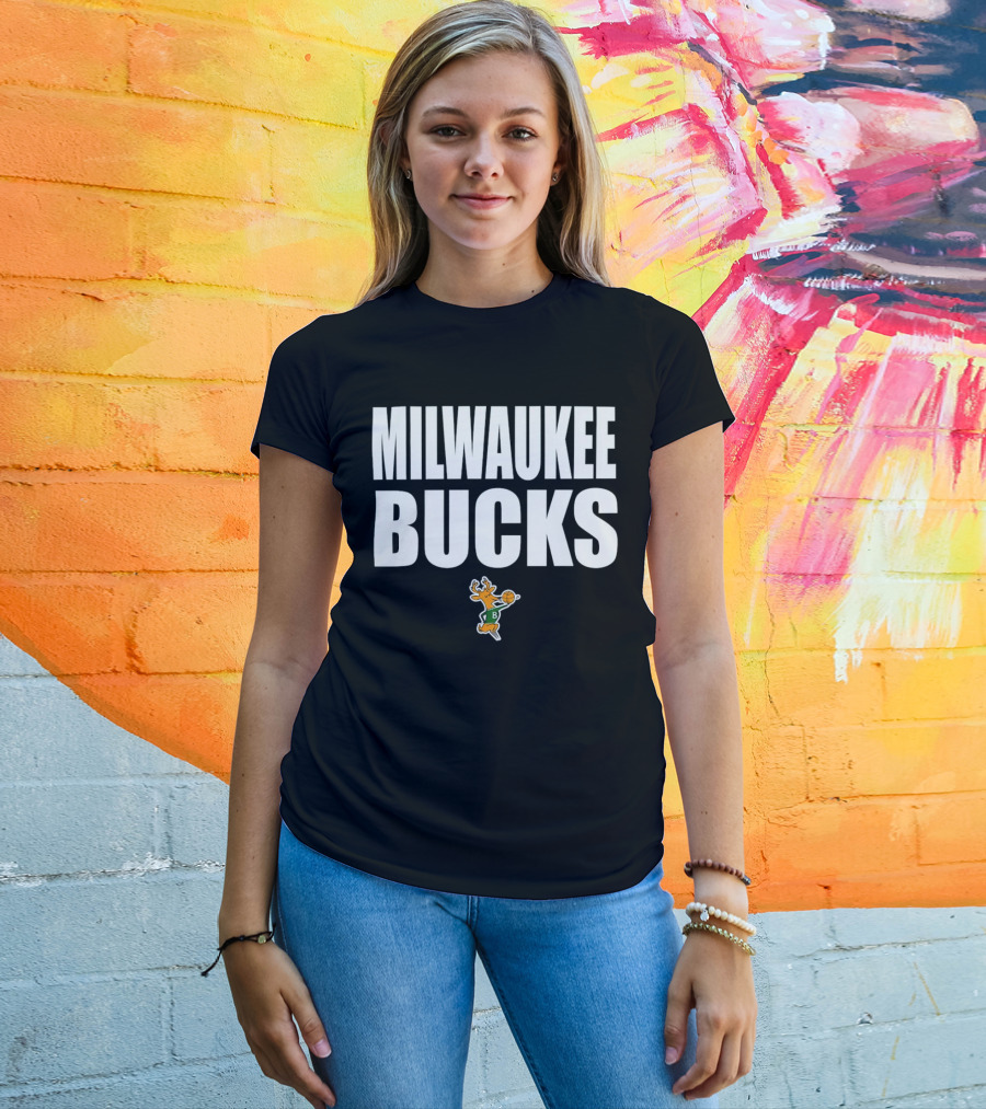 Milwaukee Bucks Mitchell And Ness Hardwood Classic Vintage T-Shirt