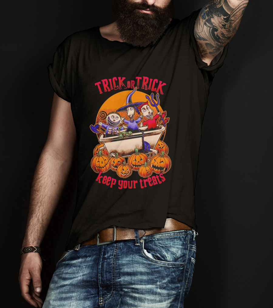 Trick Or Trick Keep Your Treats Halloween Pumpkin Characters In Bathtub T-Shirt