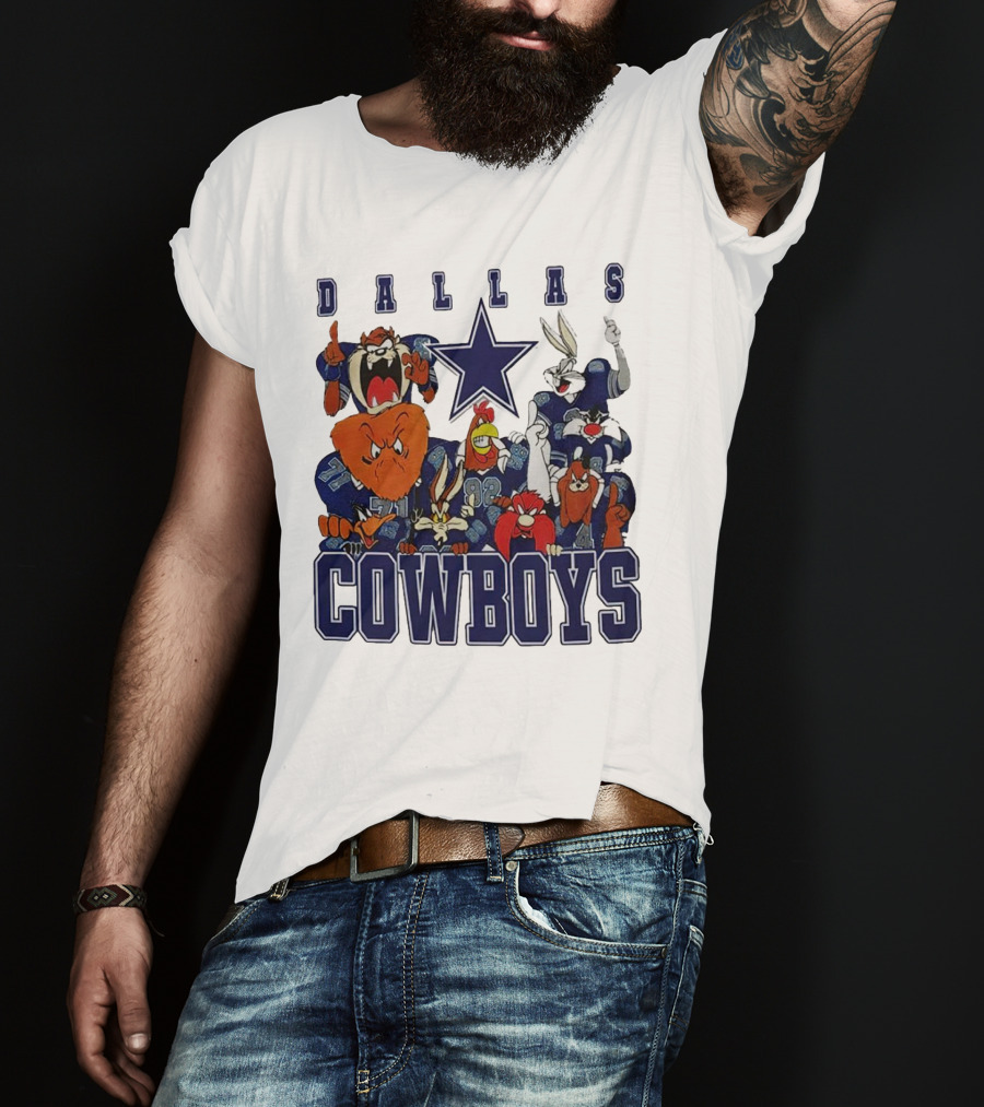 Dallas Cowboys Looney Tunes Characters NFL Football Team Fan T-Shirt