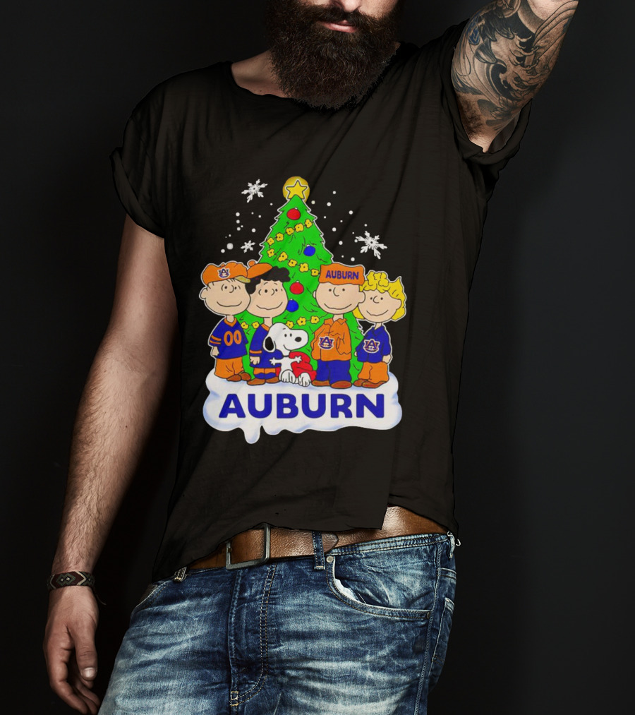 Peanuts Auburn Tigers Christmas Tree Charlie Brown Snoopy Lucy Linus T-Shirt