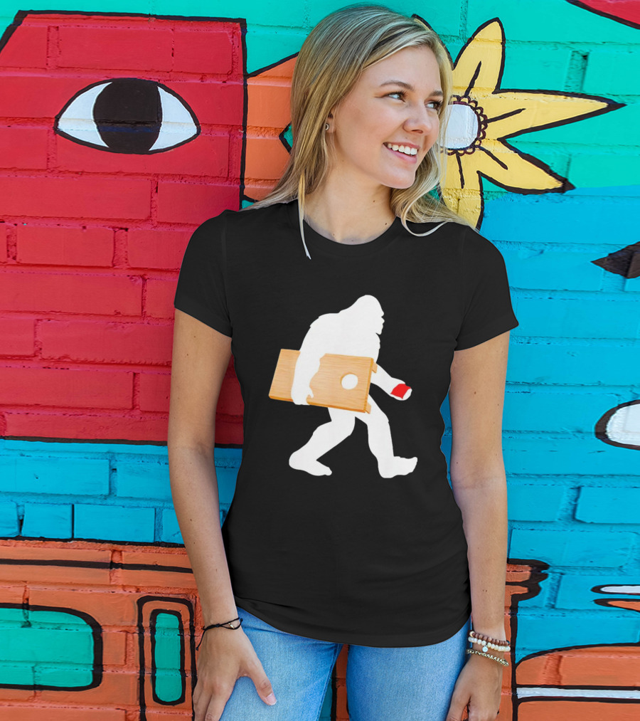 Bigfoot Cornhole Players Lawn Game Silhouette With Red Cup T-Shirt