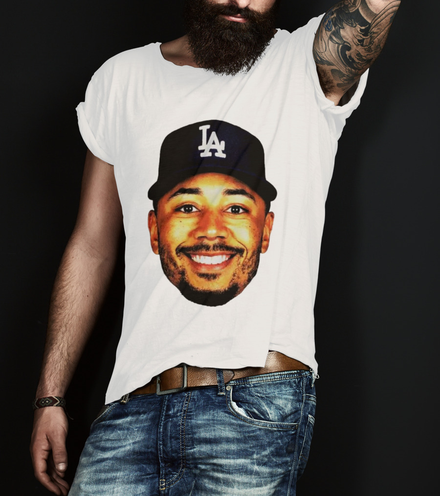 Mookie Betts Los Angeles Dodgers LA Cap Big Face T-Shirt