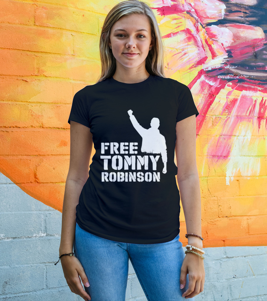 Free Tommy Robinson Silhouette Fist Raised Protest T-Shirt