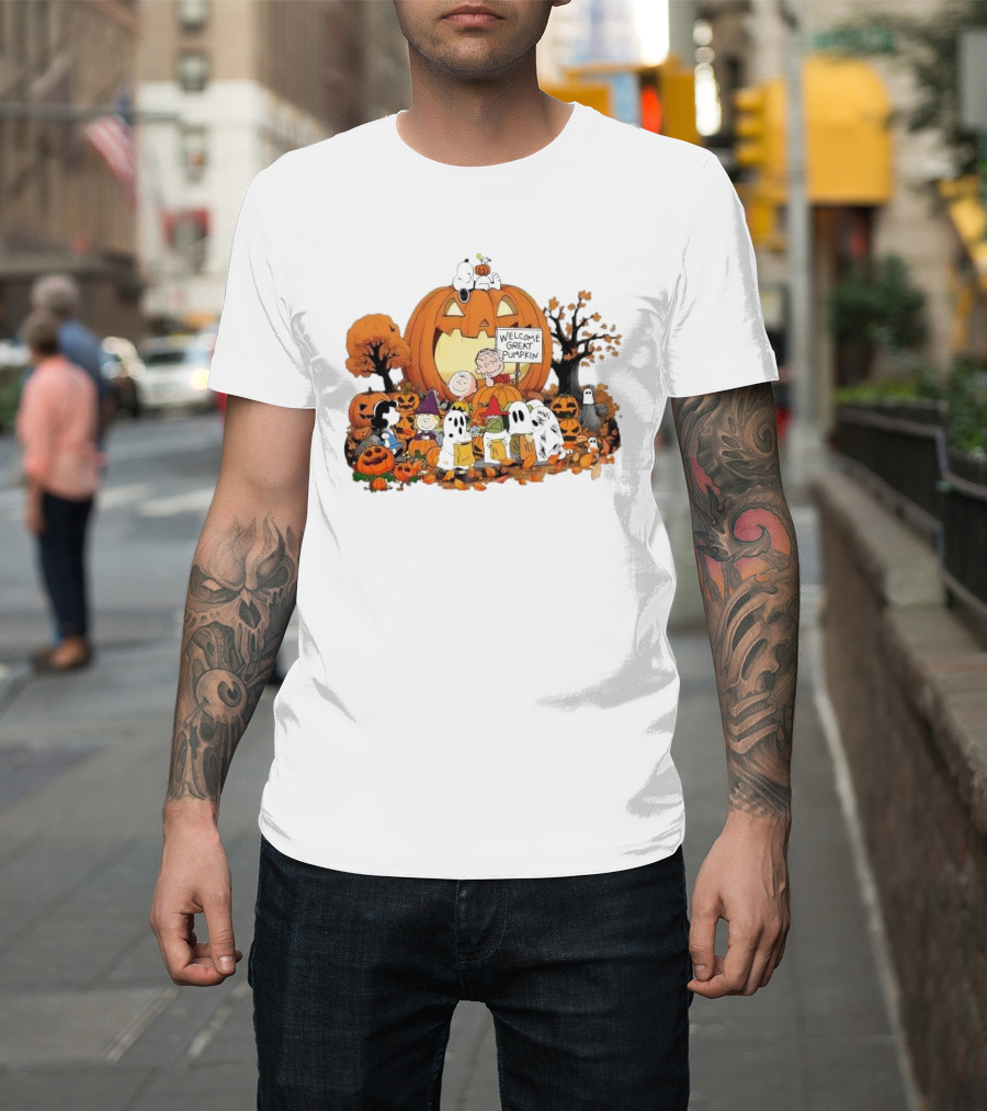 Peanuts Characters Halloween Welcome Great Pumpkin Charlie Brown Snoopy T-Shirt