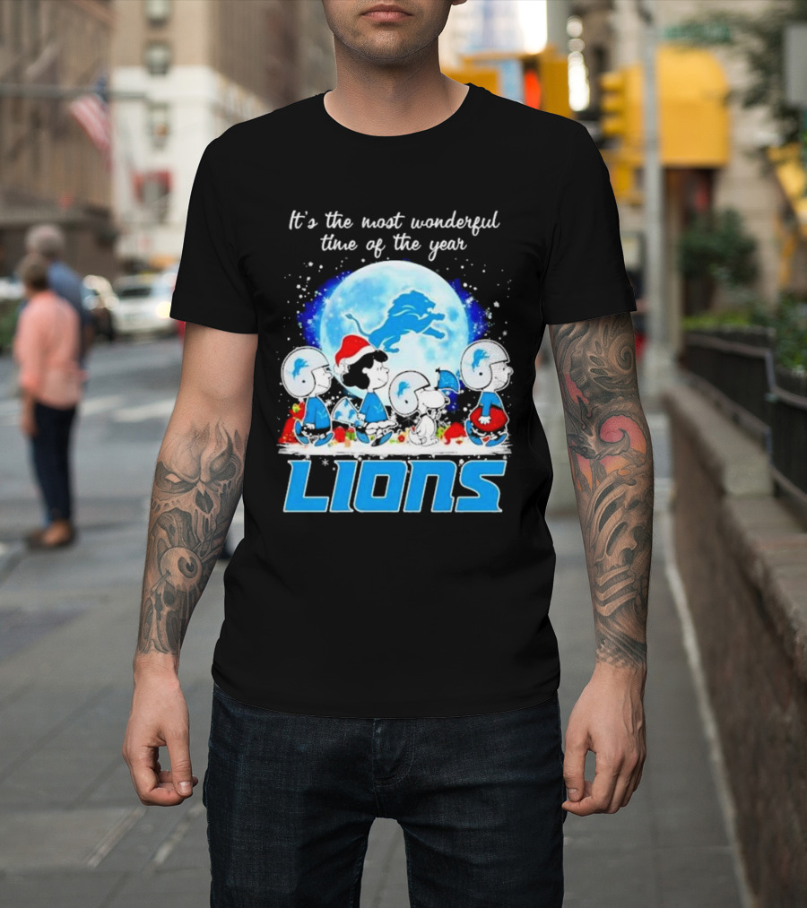 Peanuts Detroit Lions Christmas It’s The Most Wonderful Time Of The Year T-Shirt