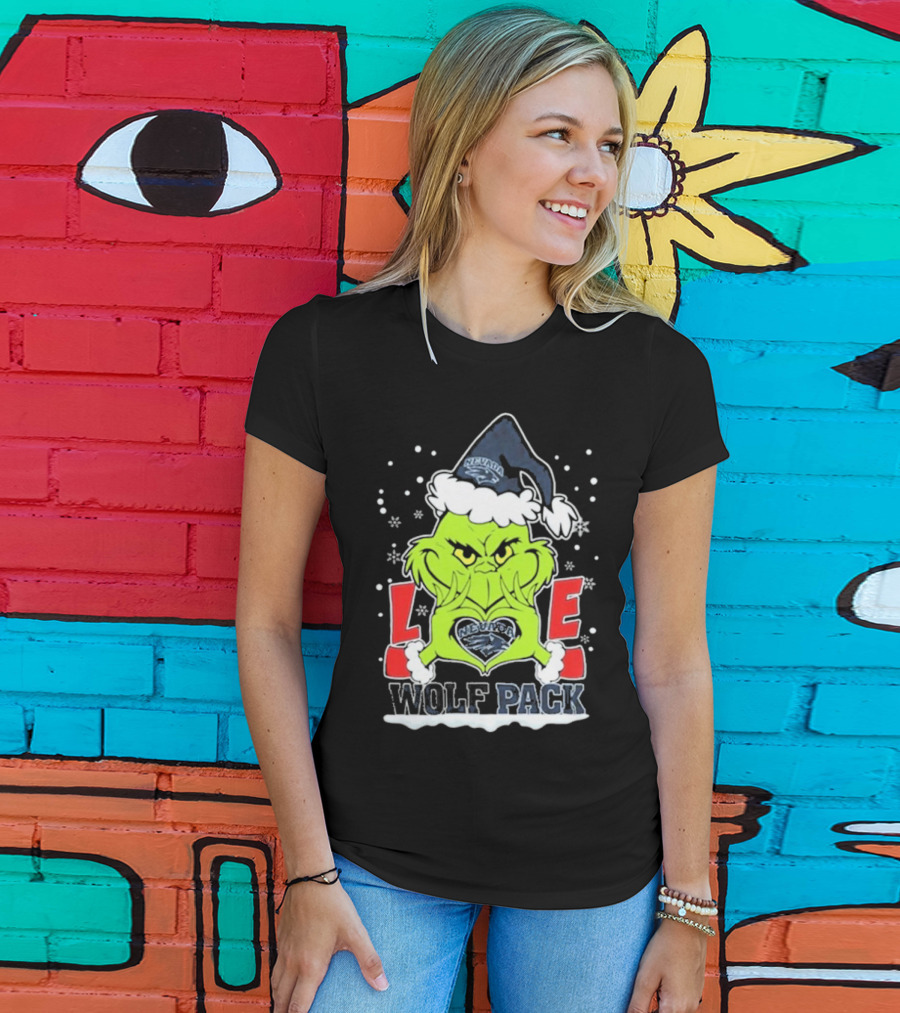 The Grinch Love Nevada Wolf Pack Football Christmas T-Shirt