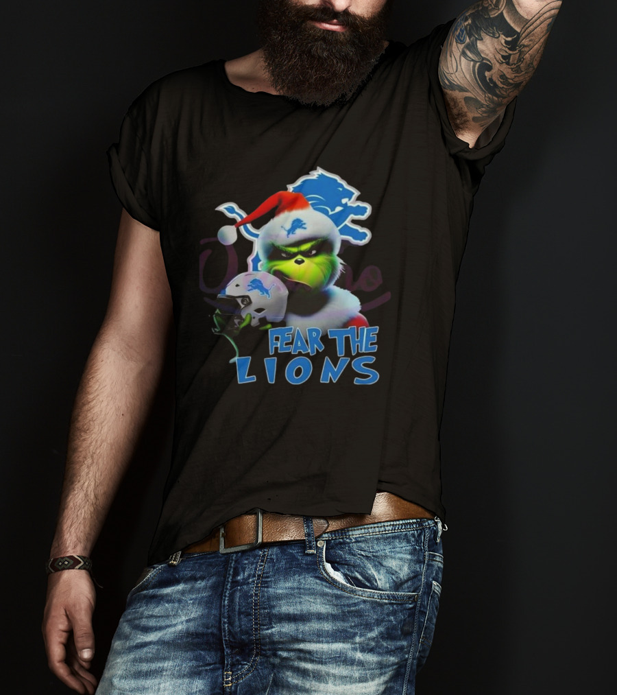 Santa Grinch Fear The Lions Detroit Lions T-Shirt