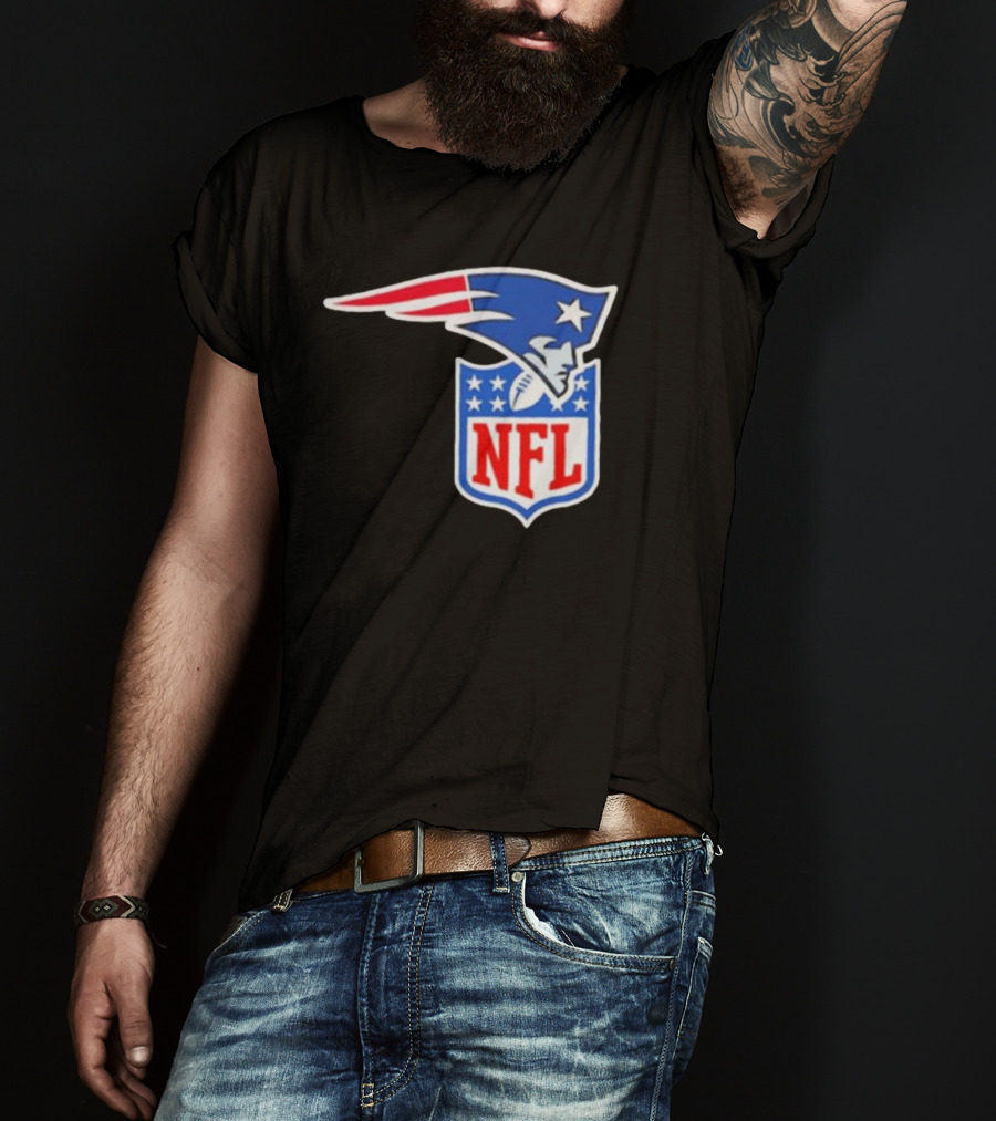 New England Patriots NFL Shield Logo Mashup T-Shirt