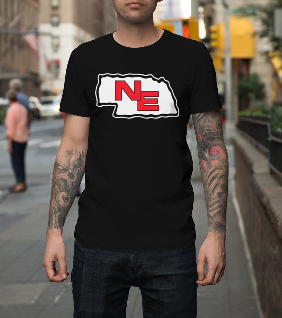 NE Nebraska State Outline Arrowhead T-Shirt