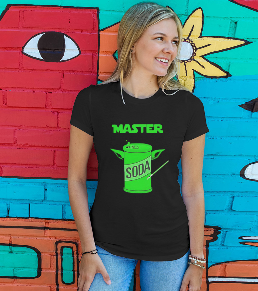 Master Soda Lightsaber Yoda Can T-Shirt