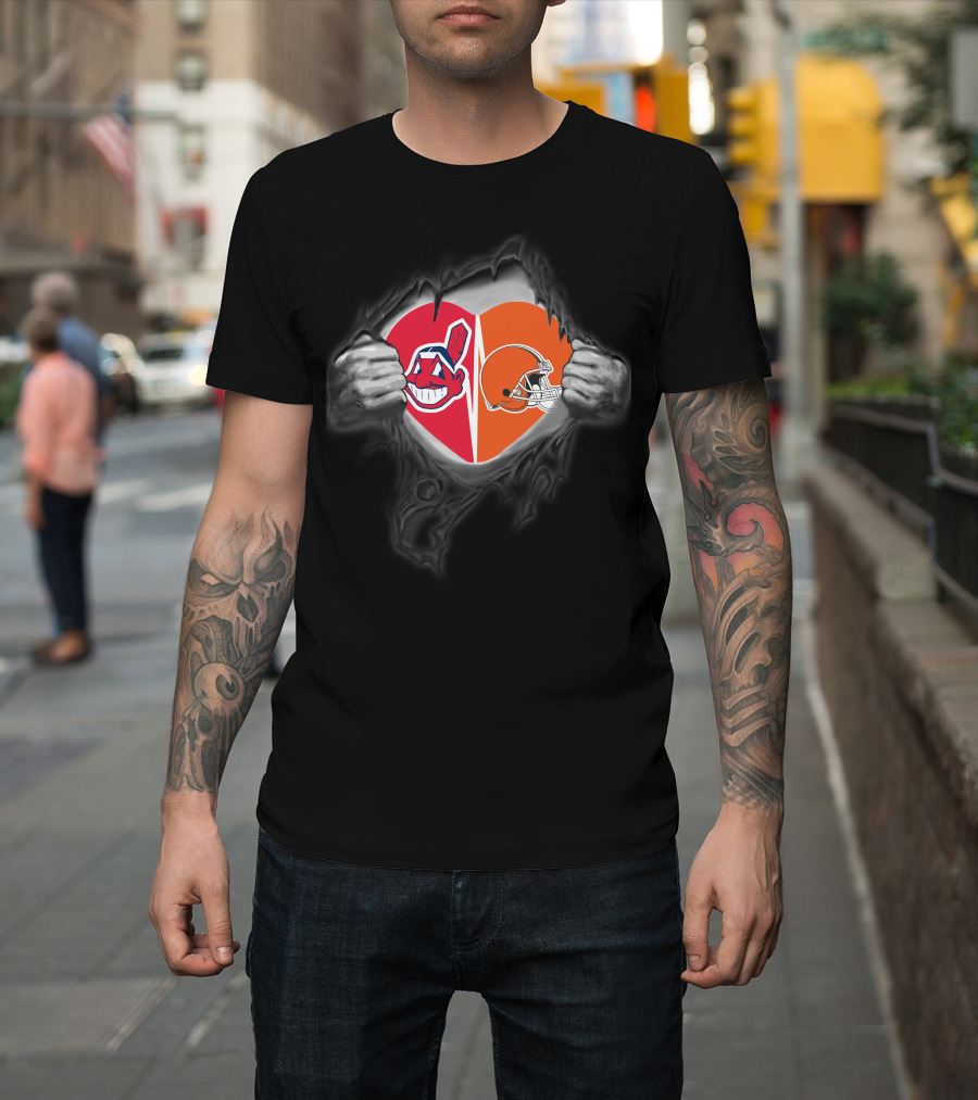 Cleveland Browns Indians Heart Vintage Logos Torn Skin T-Shirt