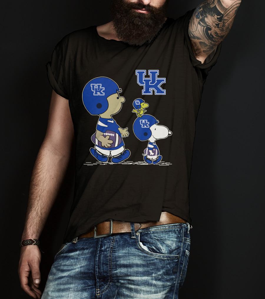 UK Wildcats Snoopy And Woodstock Football Helmets T-Shirt