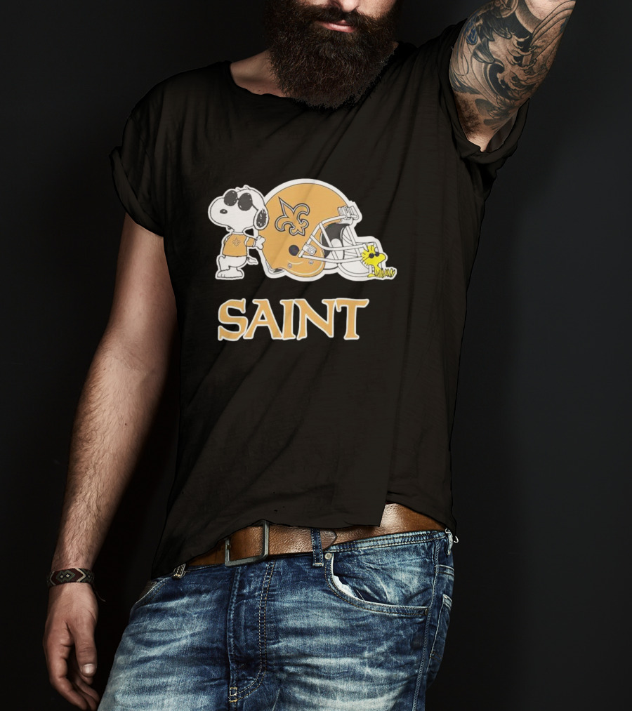 Snoopy Woodstock New Orleans Saints Helmet NFL Saint T-Shirt