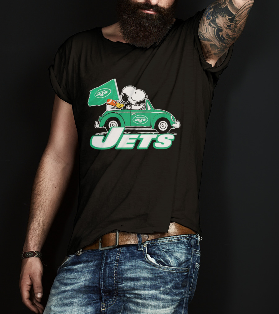 Snoopy And Woodstock Driving New York Jets Car With Flag T-Shirt