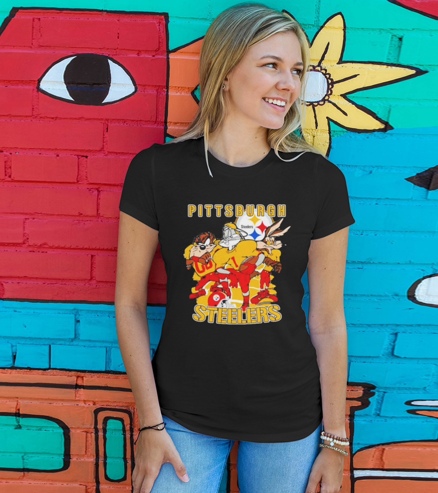 Pittsburgh Steelers Looney Tunes Bugs Taz Daffy Football Team T-Shirt