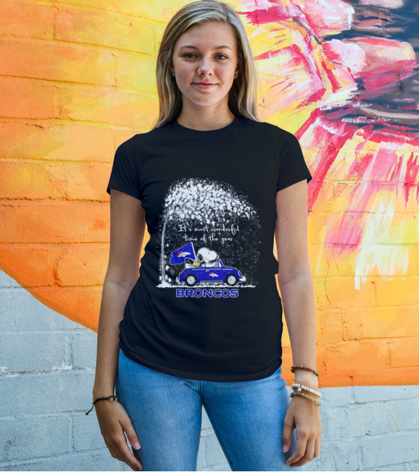 Snoopy And Woodstock Broncos It’s Most Wonderful Time Of The Year Winter Scene T-Shirt