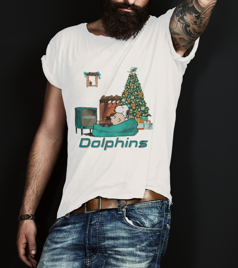 Charlie Brown Snoopy Watching Dolphins TV Christmas Tree T-Shirt