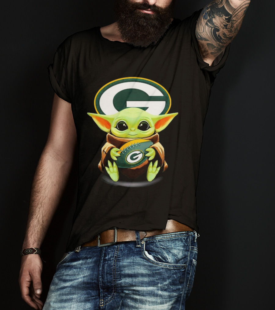 Baby Yoda Green Bay Packers Football Hug T-Shirt