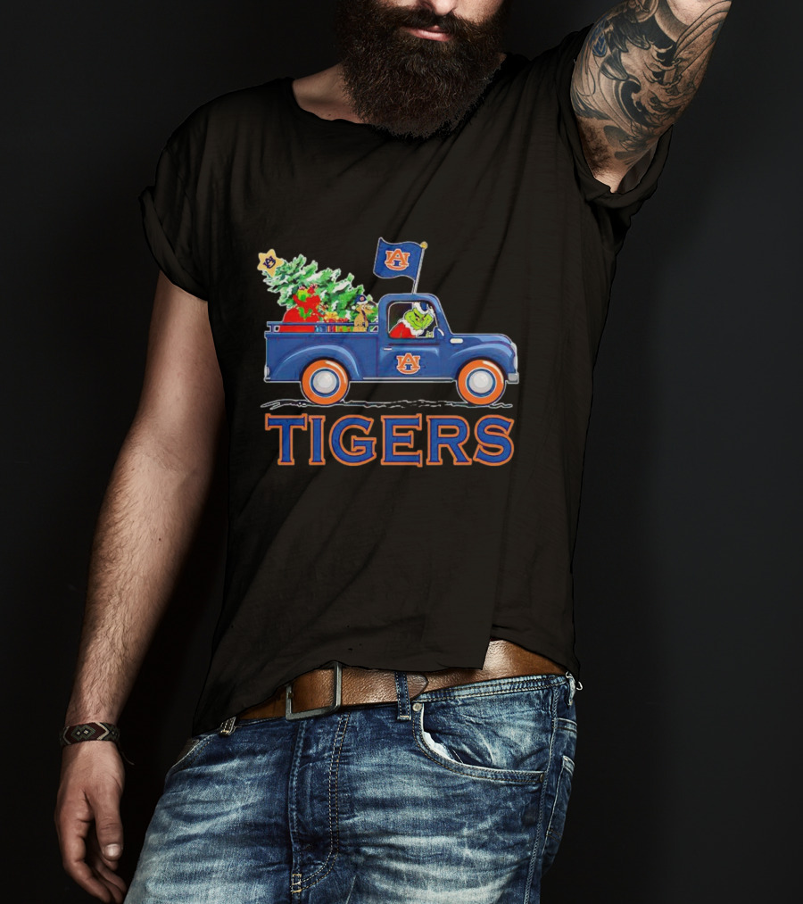 Grinch Driving Auburn Christmas Truck With Tigers Flag T-Shirt