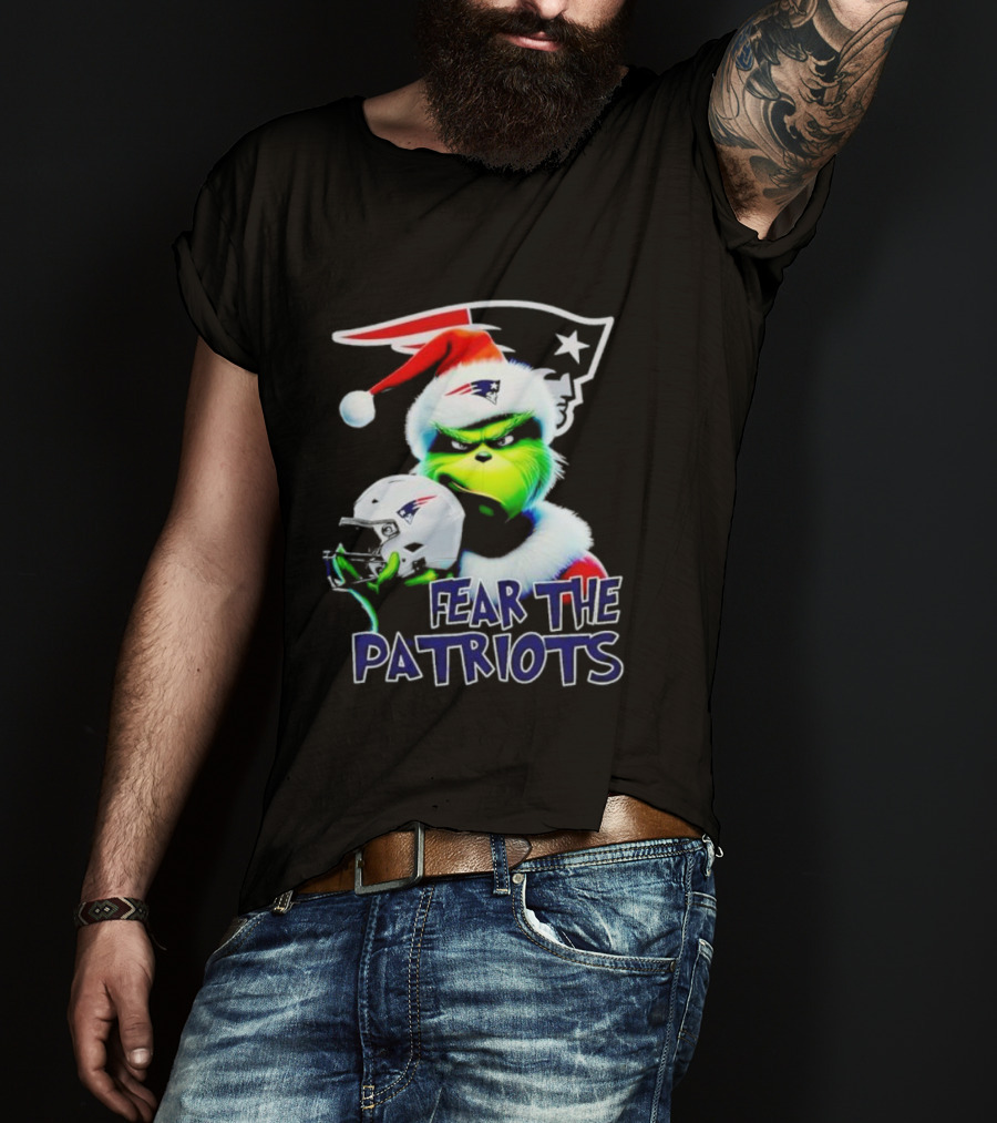 Fear The Patriots Santa Grinch New England NFL T-Shirt