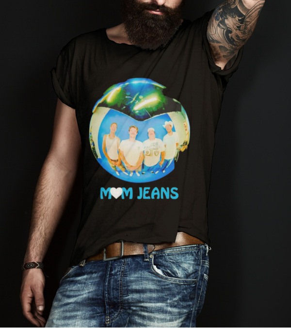 Mom Jeans Heart Raiders Orb Photo T-Shirt