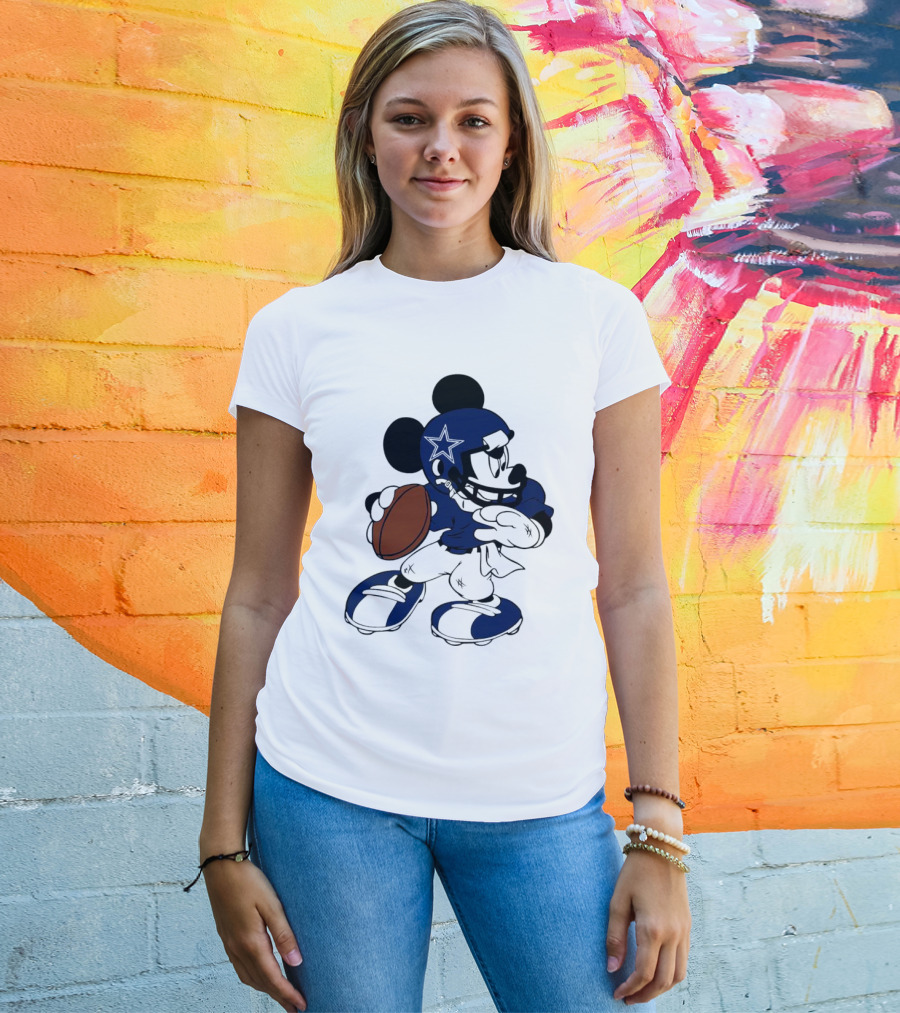 Mickey Mouse Dallas Cowboys Football Quarterback T-Shirt