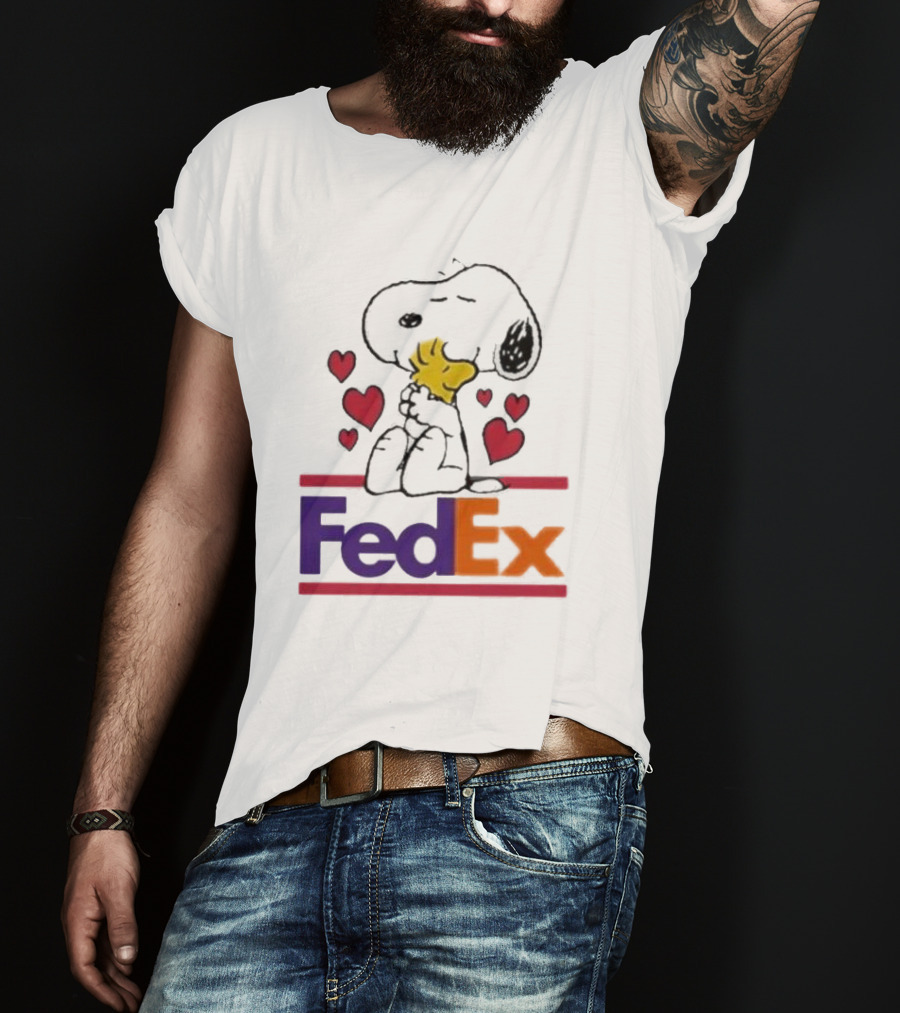 Snoopy Woodstock Hugs Hearts FedEx T-Shirt
