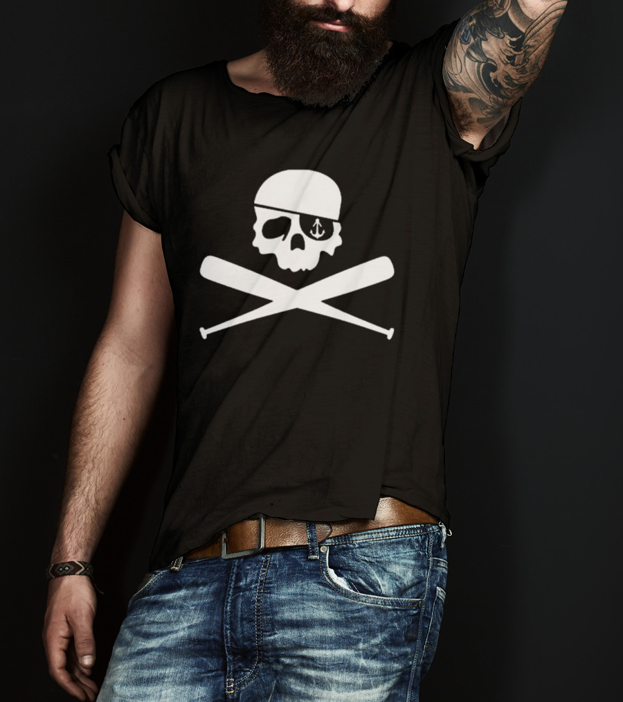 Bryan Reynolds Pirates Anchor-Eyed Skull Crossed Baseball Bats T-Shirt